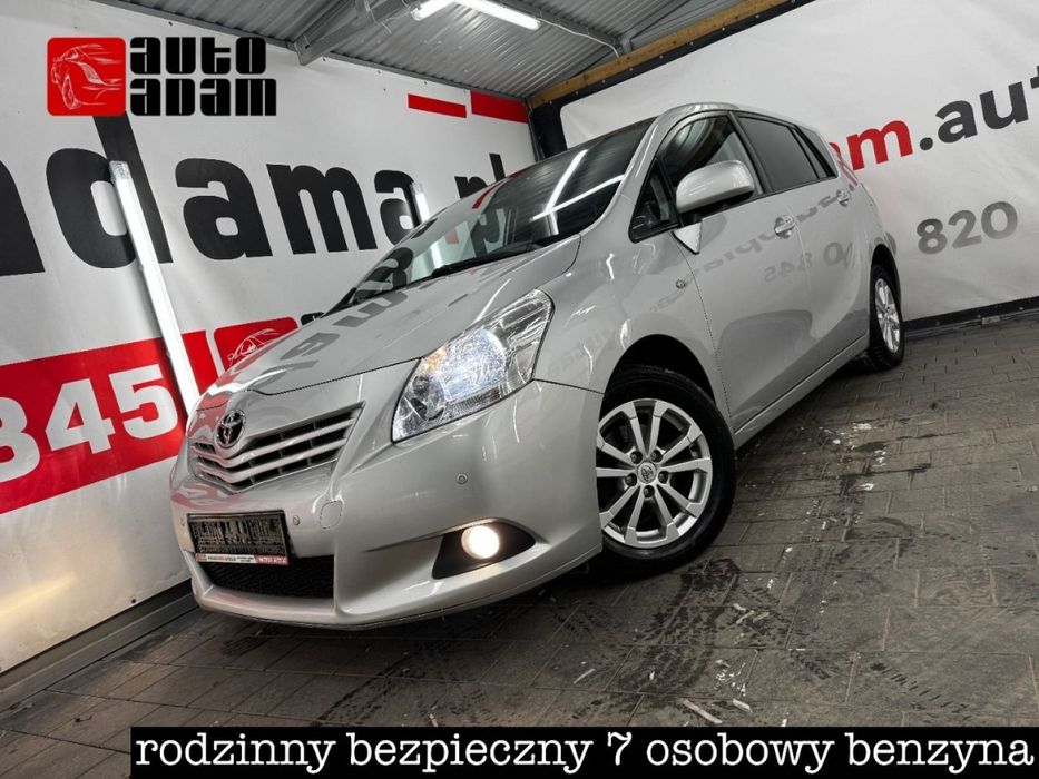 Toyota Verso duże rodzinne 7osobowe przestronne auto w benzynie i automacie