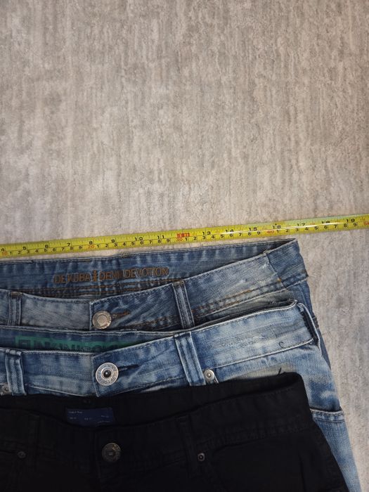 Trzy pary spodni męskich