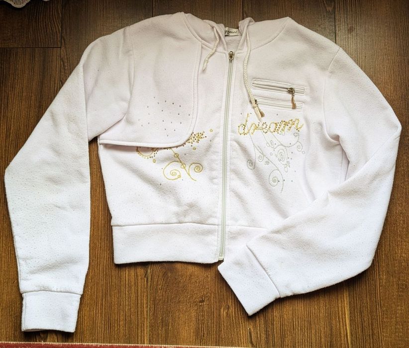 Куртка і ветровка