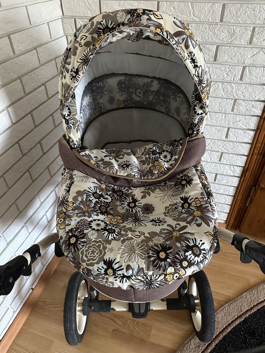 Продам коляску 2в1