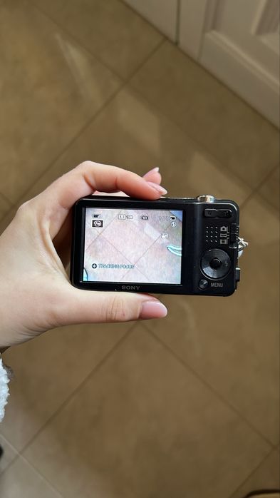 Sony Cybershot DSC-W710