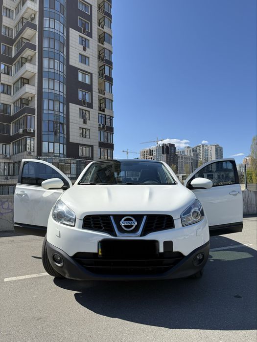 Продам Nissan Qashqai 2.0 bose