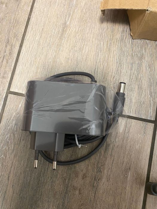 Зарядка для пилососів дайсон