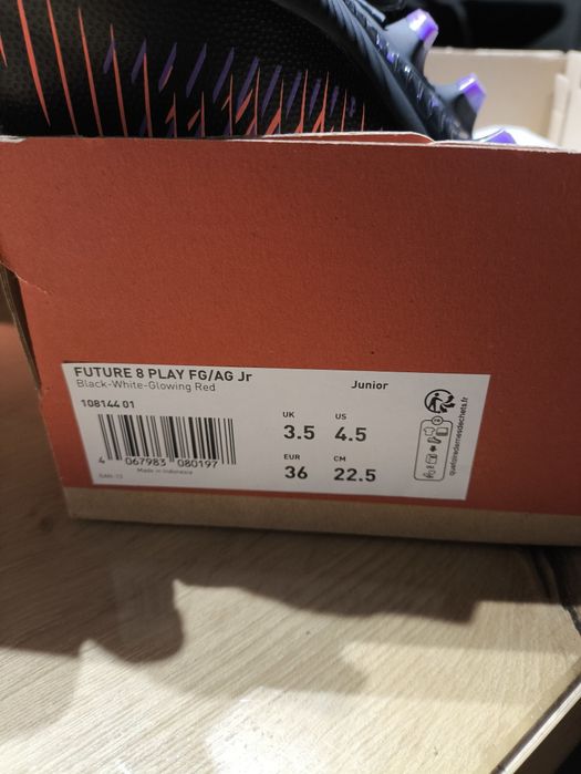 Buty piłkarskie, Korki PUMA Future 8