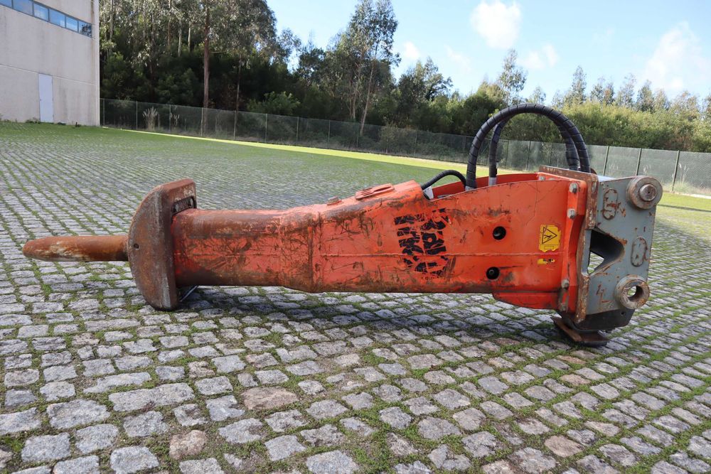 Rammer M14 1380 kg 18–24 t martelo hidráulico
