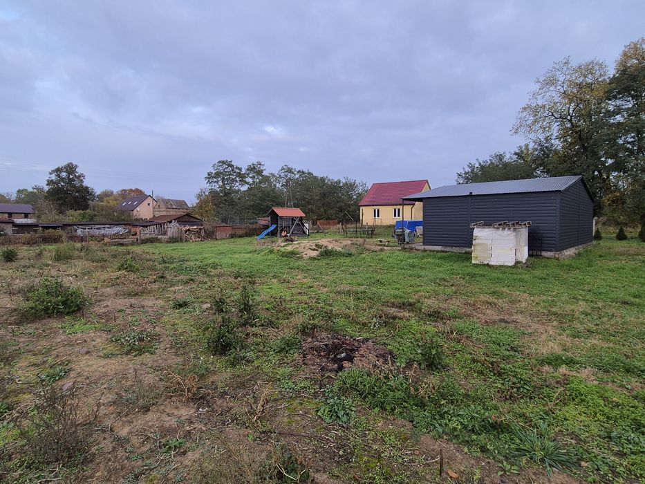 Sprzedam działkę budowlana wraz z projektem domu