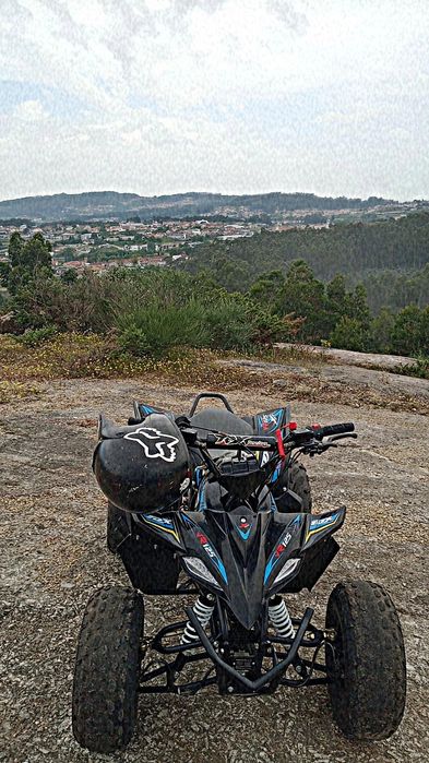 Vendo moto 4 125cc semiautomática