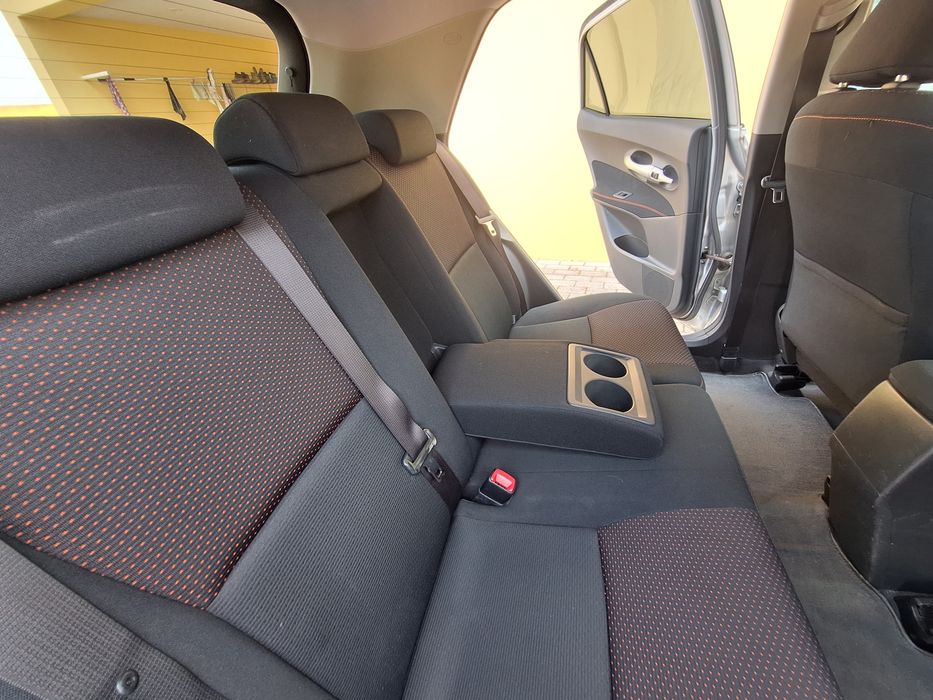 Toyota Auris — fotografia 11