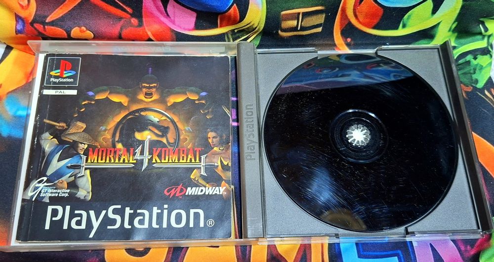 Mortal Kombat 4 Playstation PS1