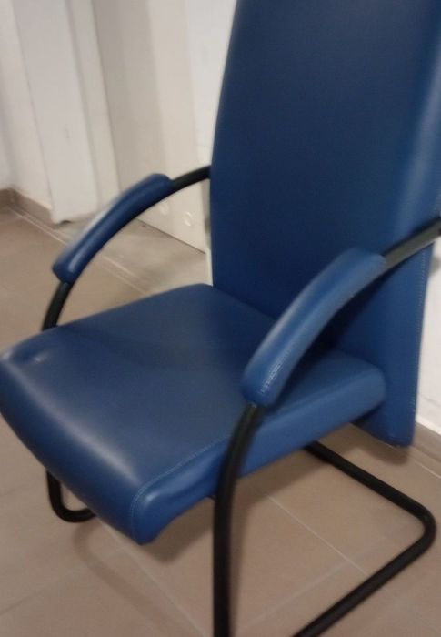 Fotel. Krzesło tapicerowane