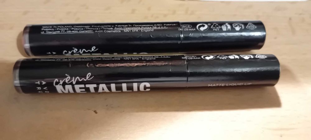 Matowa szminka w płynie True Creme Metallic z Avon!
