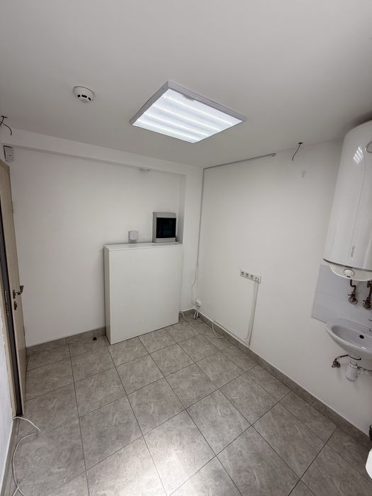 Продаж комерційного приміщення з ремонтом, 80 м², по вул. Одеська