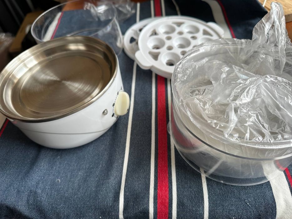 Нова компактна пароварка-яйцеварка на 2 яруси