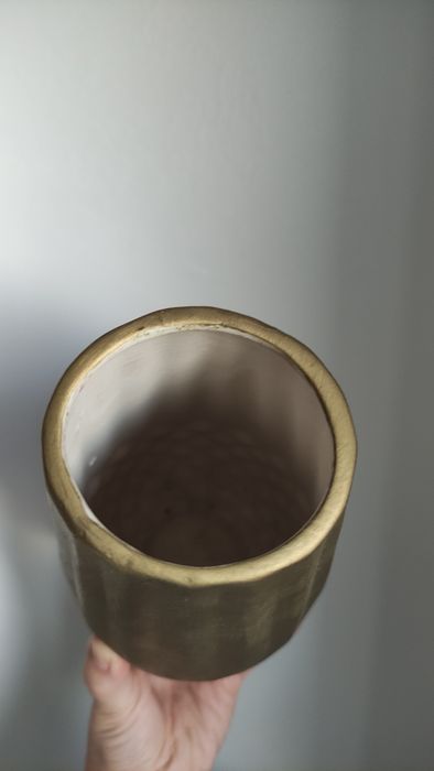 Jarra dourada em loiça