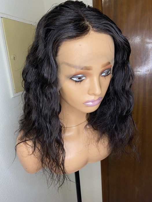 Peruca Humana Ondulada 20” Preta – Lace frontal