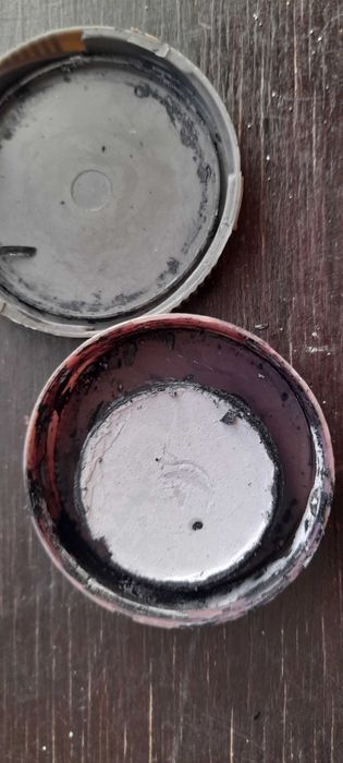 Stara puszka po kremie do obuwia  1991 roku