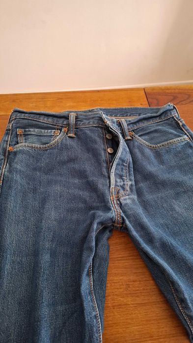 calças de ganga levis 501