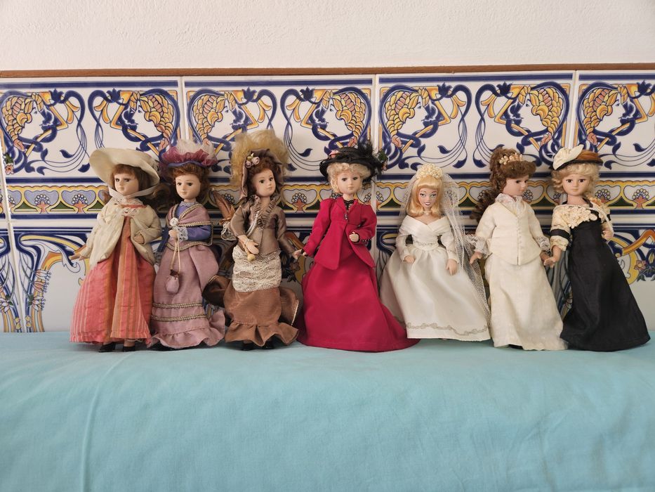 Bonecas de porcelana
