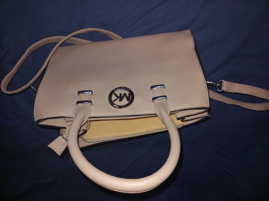 Torebka Michael Kors bezowa kuferek