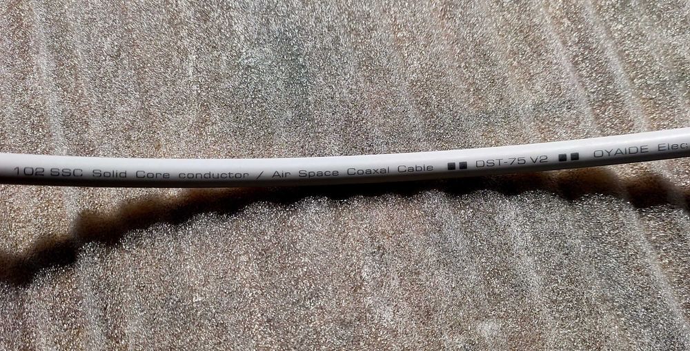 Цифровой коаксиальный кабель Coaxial USB A - B Oyaide DST-75R Niotech