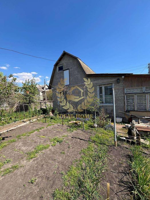 Продам дачний будинок на Осокорках