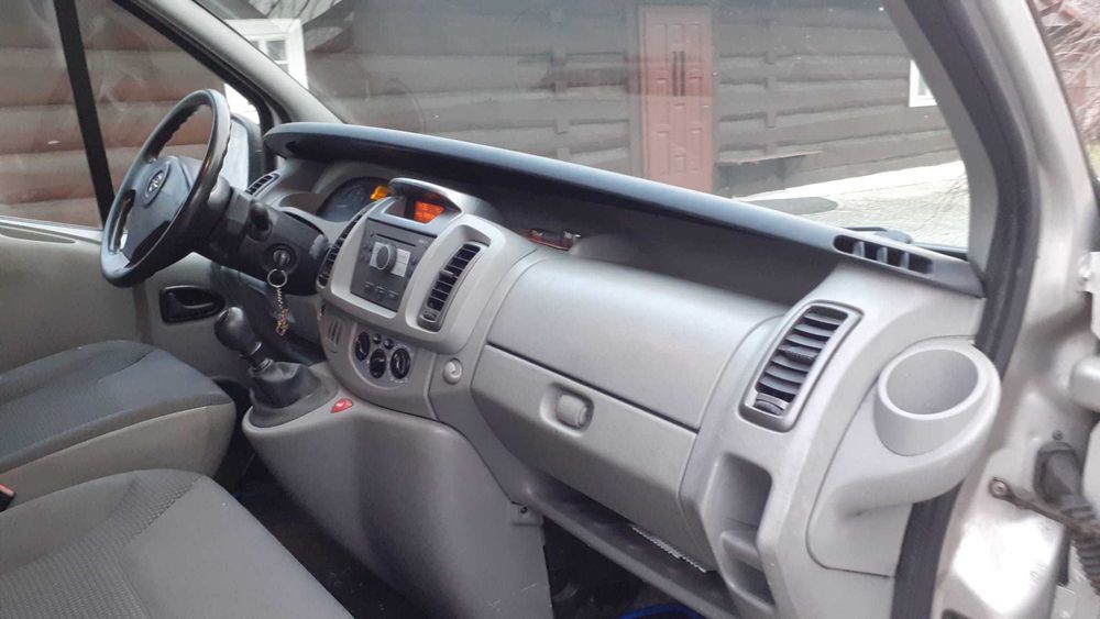 Opel Vivaro 2008r. 2.0 CDTI