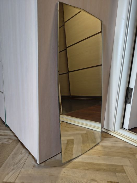 Дзеркало  - самовивіз.