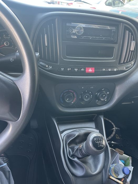 Fiat doblo de 3 lugares em bom estado so com 85000km