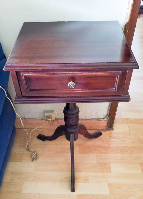 Mesa de Apoio Vintage Pé de Galo com Gaveta