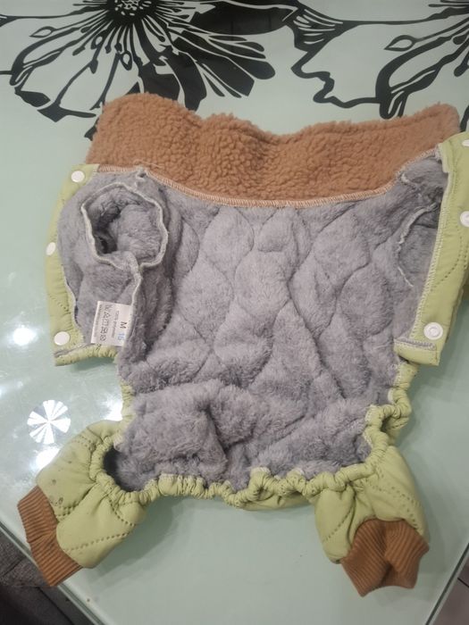 Продам собачу куртку