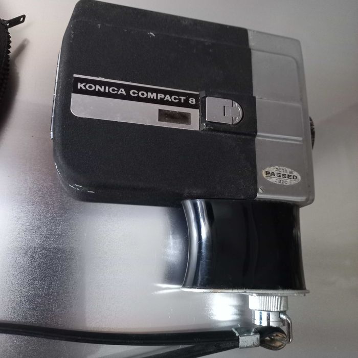 Máquina filmar antiga Konica