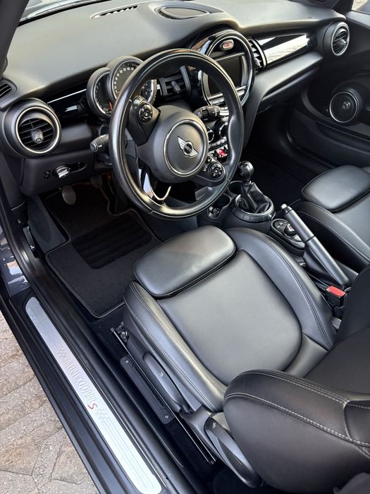 Mini cooper S F56 Manual