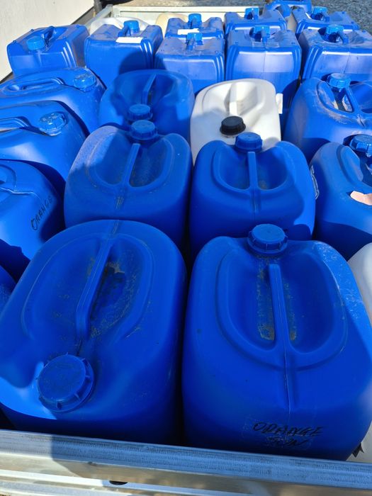 Sprzedam bańki 20-30 l
