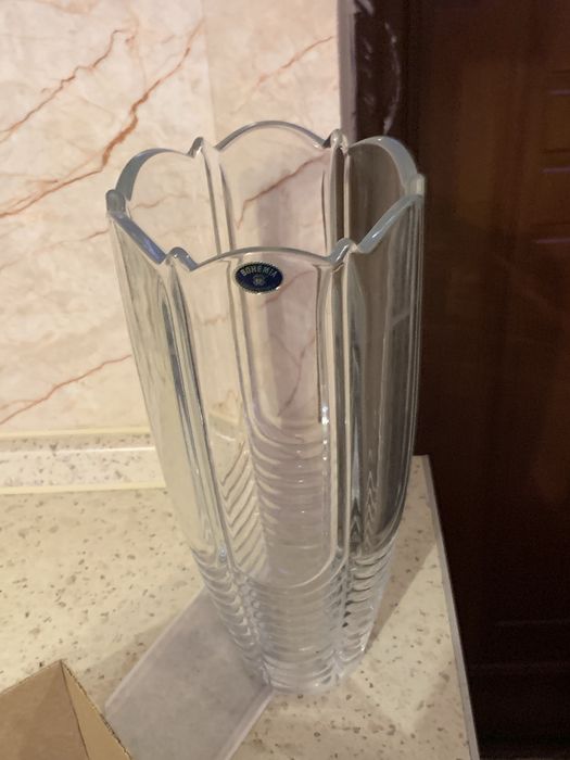 Ваза хрутсаль оригинал не разу не использивалась