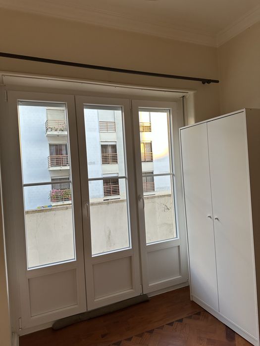 Quarto para arrendar