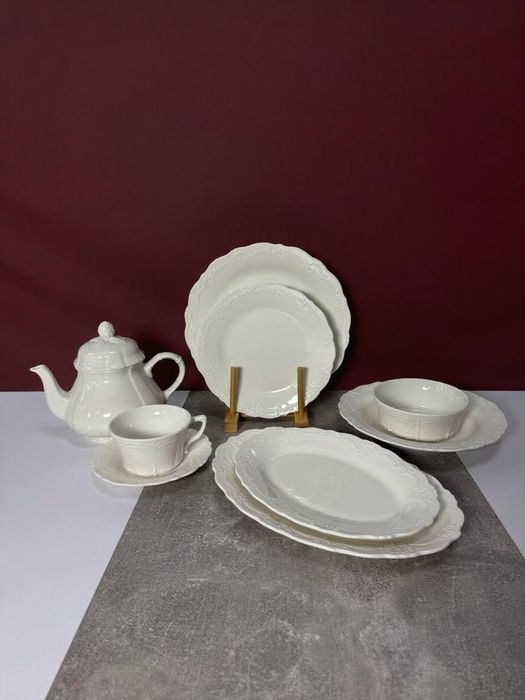 Вісім різних дизайнів, дуже стильні та якісні вироби з фарфору.