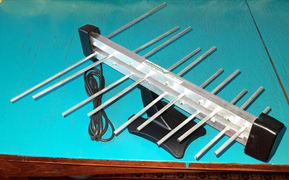 Антена кімнатна альфа-03 для тв2 нова 210гр.