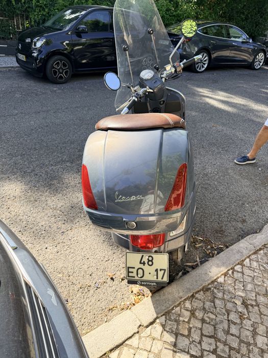 Vespa GTV 250 ie azul