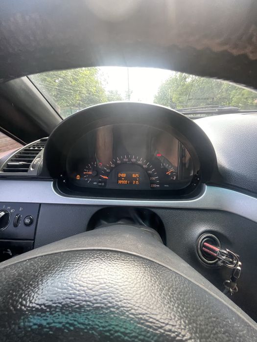 Продам Mercedes Vito 111 Long 2,2