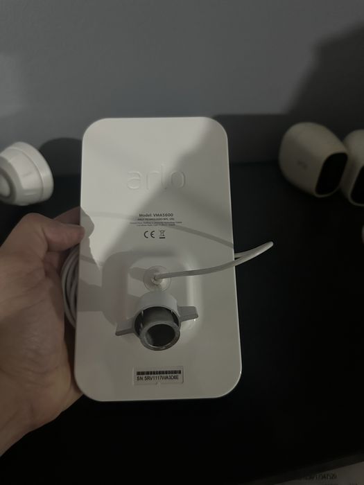 Arlo camaras+ Hub + solar