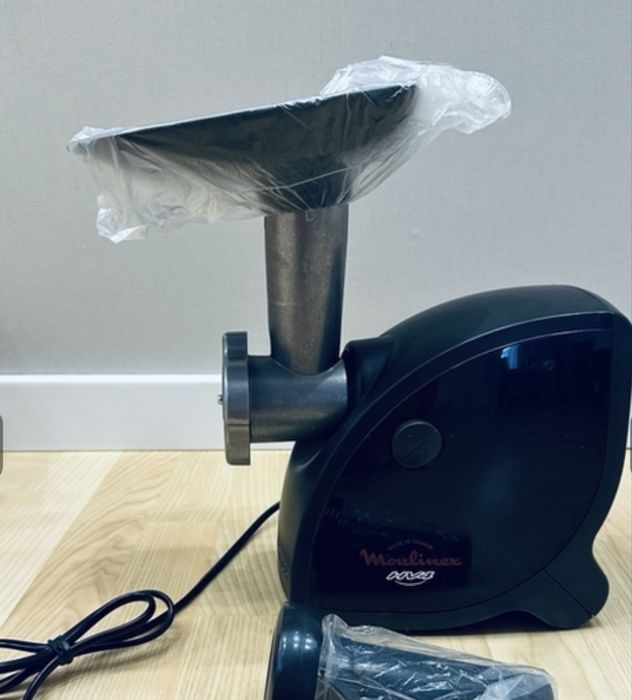 Мʼясорубка Moulinex 1100w