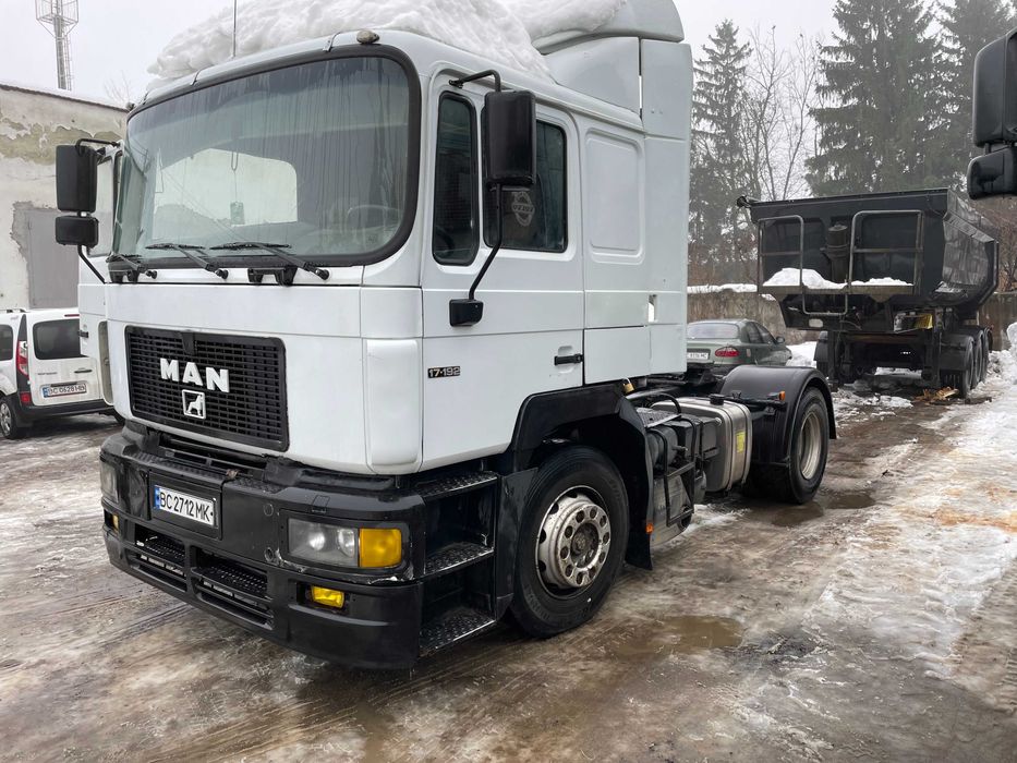 Продаж MAN F2000 вантажний спеціалізований сідловий тягач-Е