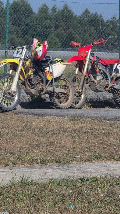 Selling Suzuki RMZ 250 4T