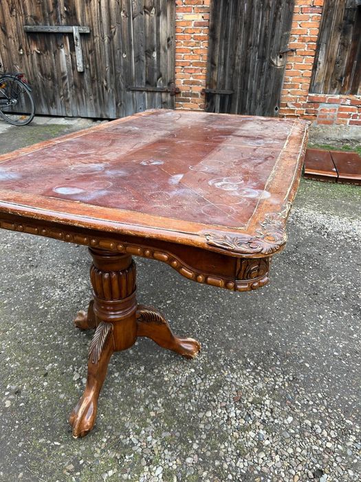 Stół Drewniany Ozdobny