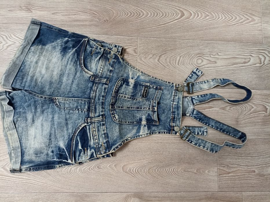 Одяг/дитячий/джинси/костюм