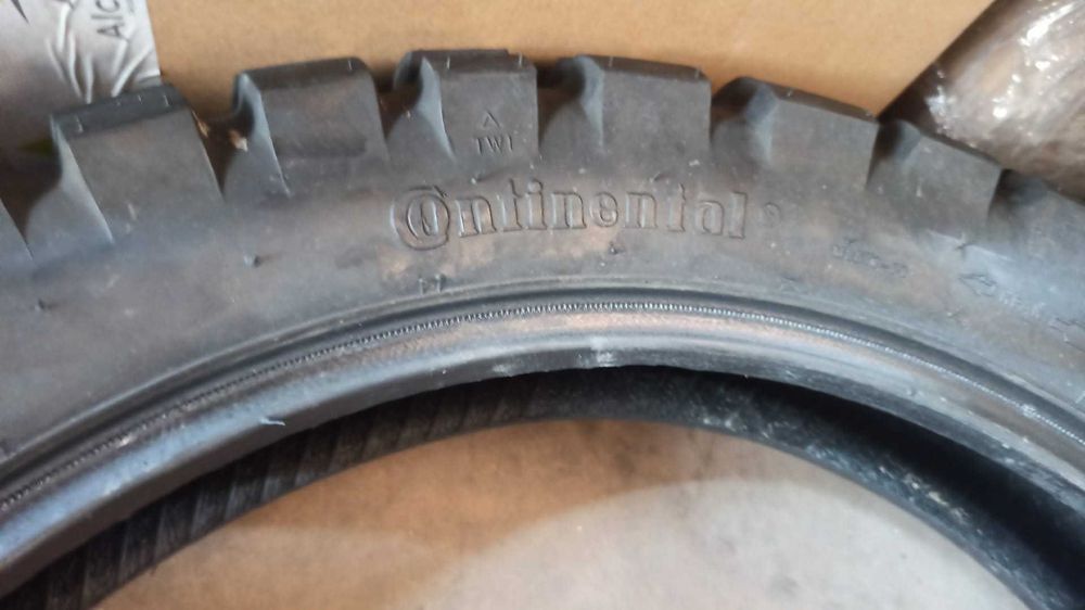 Pneus Continental Twinduro