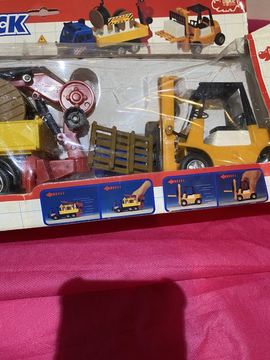 Camião e trator criança