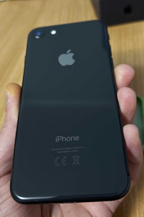 iPhone 8 64GB Neverlock Ідеал / Посилена батарея Deji 100% / Коробка