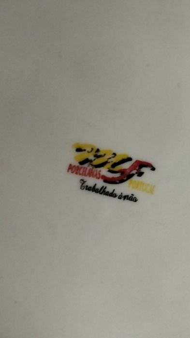 Bomboneira porcelana