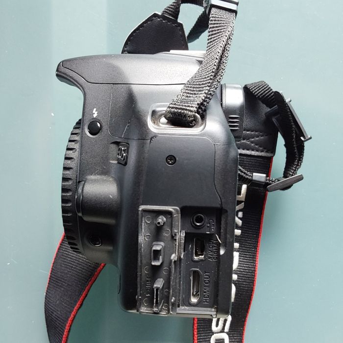 Camera fotográfica Canon 500D